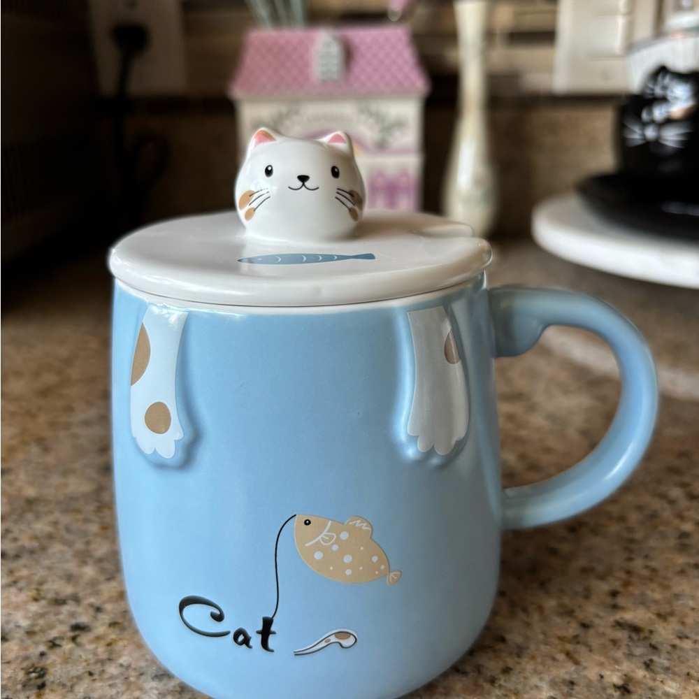 Charming Cat Mug with Lid - Blue and White